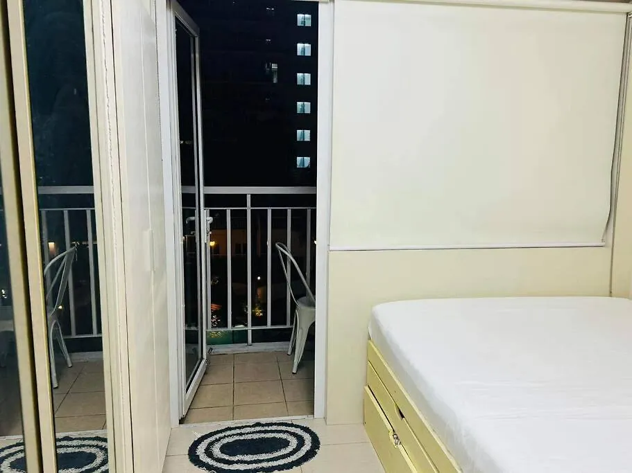Shell Residence C22 Shortwalk Moa Balcony Poolview Manila Philippines