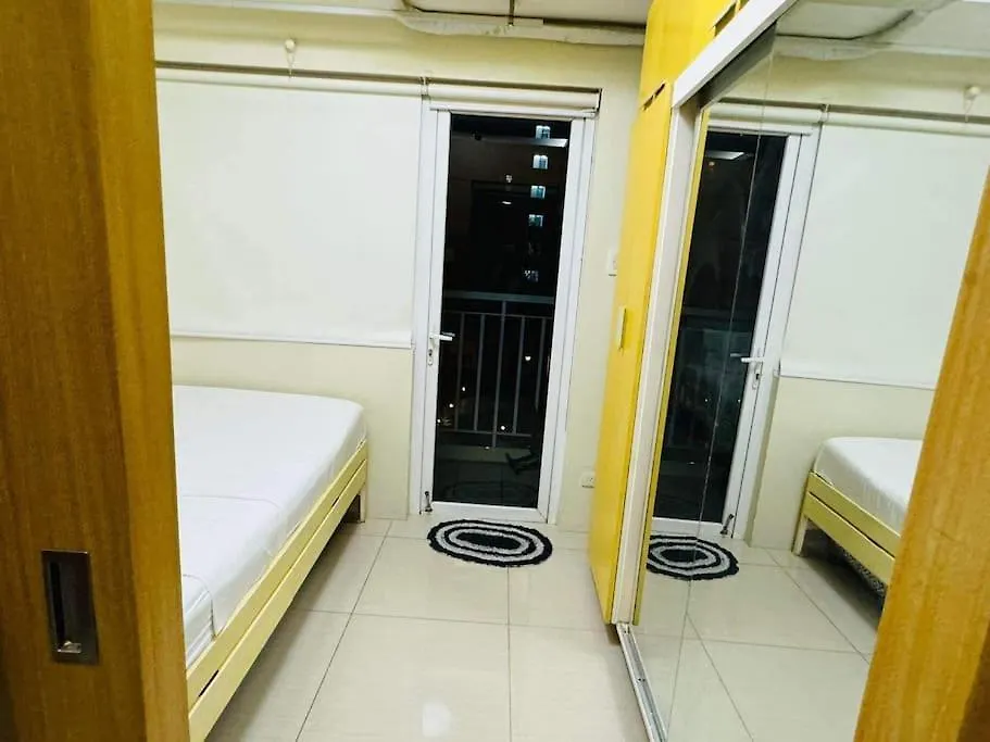 Shell Residence C22 Shortwalk Moa Balcony Poolview Manila Philippines